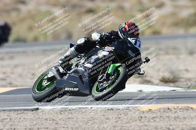 media/Oct-05-2025-CVMA (Sun) [[beeef4f201]]/Race 2-Supersport Middleweight/